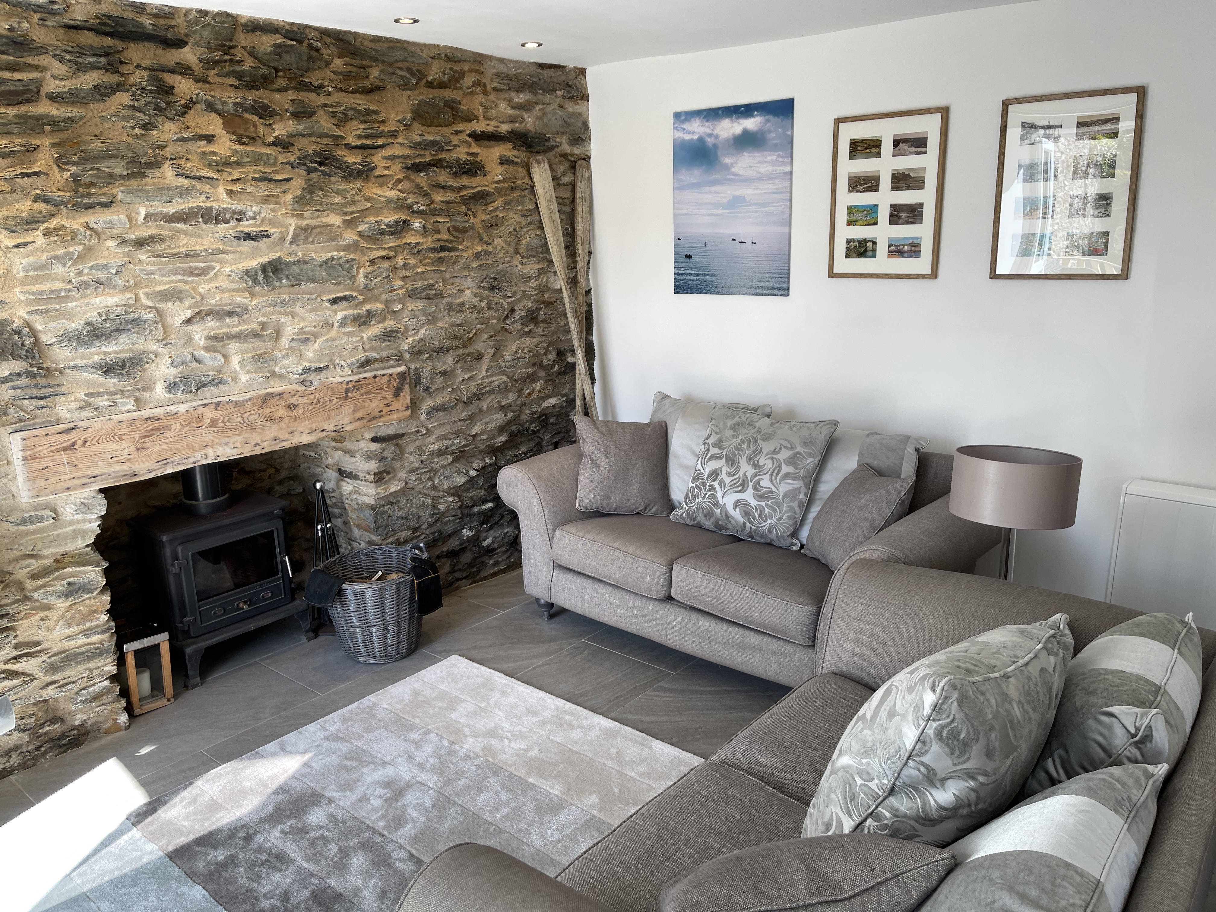 Seaton's Rest Lounge